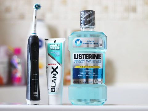 mens-grooming-kit-toothpaste-1080x720